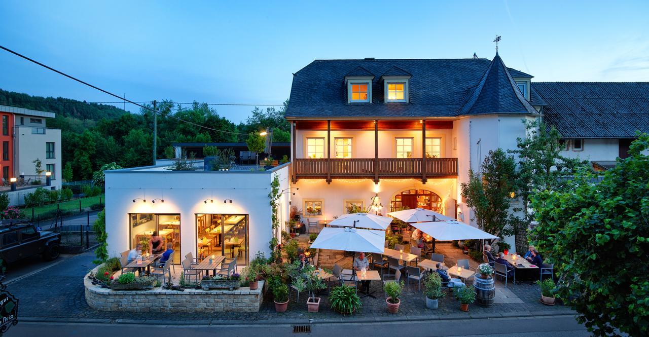 Johannishof Wein-Cafe & Gaestehaus Langsur Exterior foto
